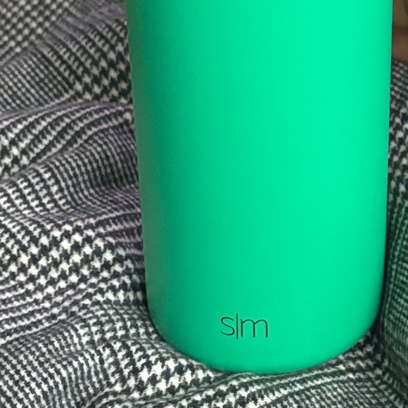 Green Drinkware Bottle - Picture 9 of 14